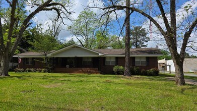 Building Photo - 2507 Homewood Dr