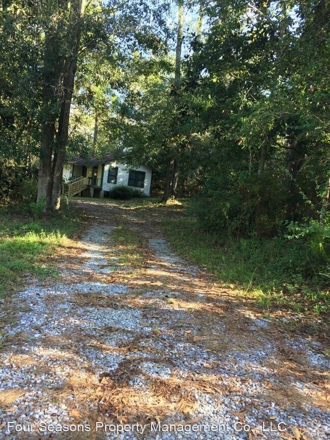 Foto del edificio - 1 br, 1 bath House - 21510 Tucker Road