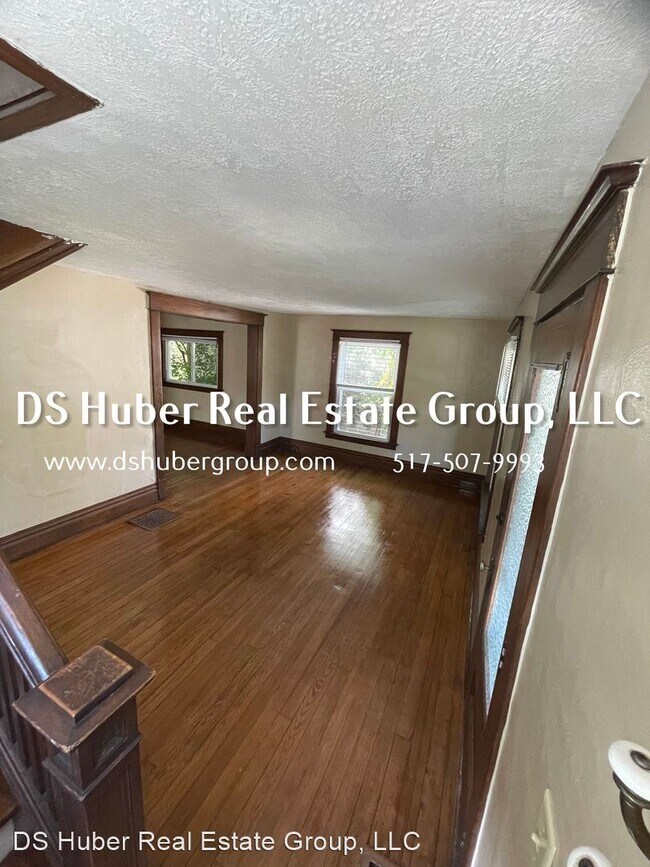 Building Photo - 3 br, 1.5 bath House - 132 S Magnolia Ave