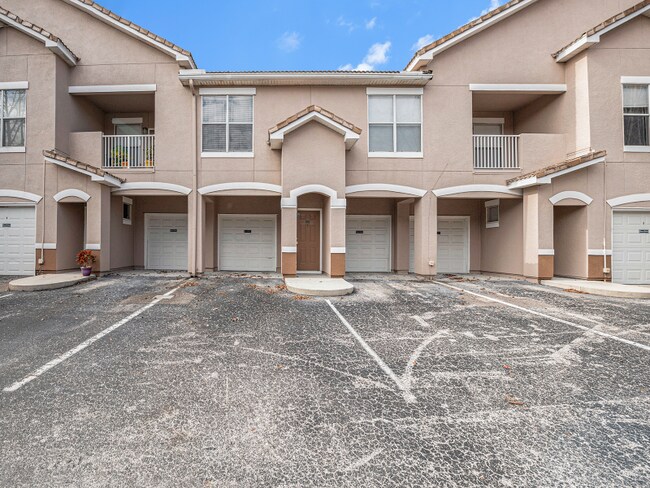 Building Photo - 18050 Villa Creek Dr
