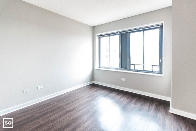 Building Photo - GOLD COAST: Newly renovated modern unit