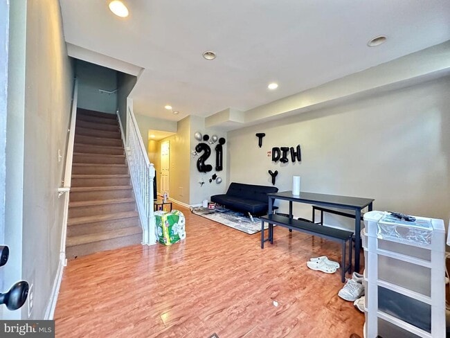 Foto del edificio - 1720 N Bouvier St