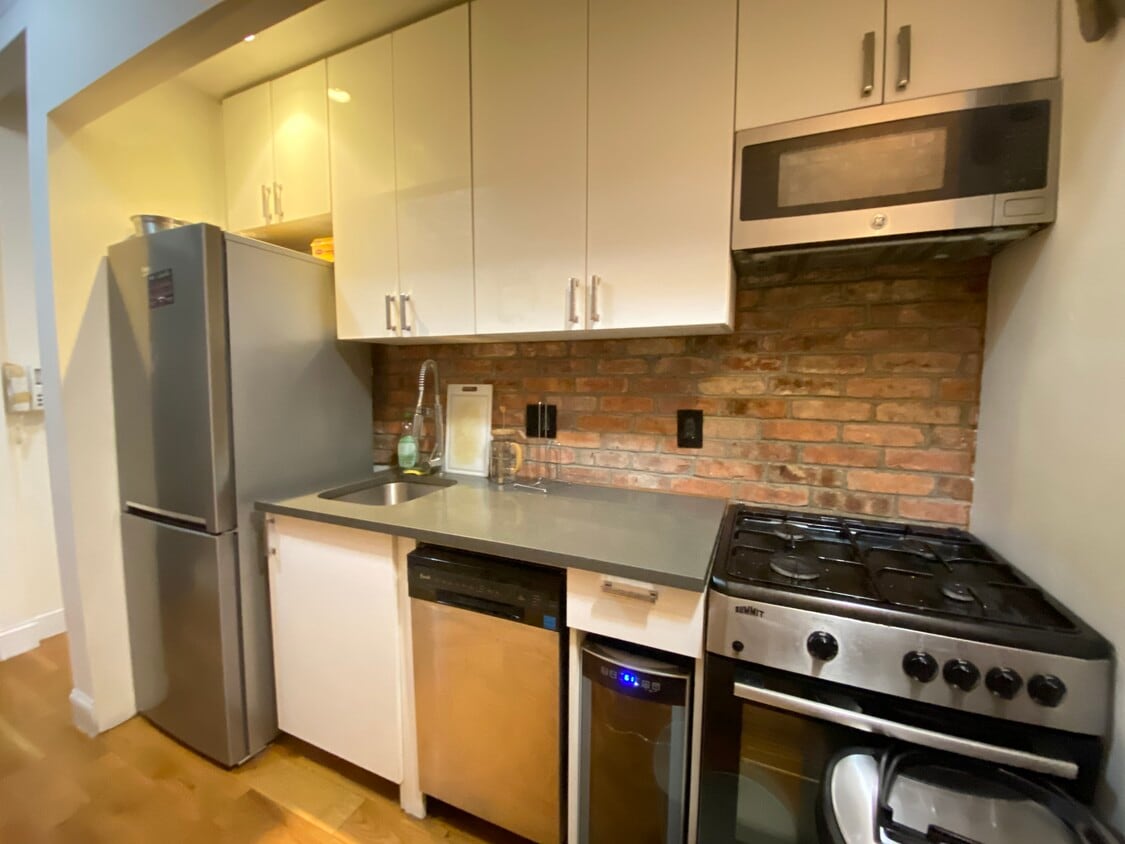 6c - 62 W 106th St