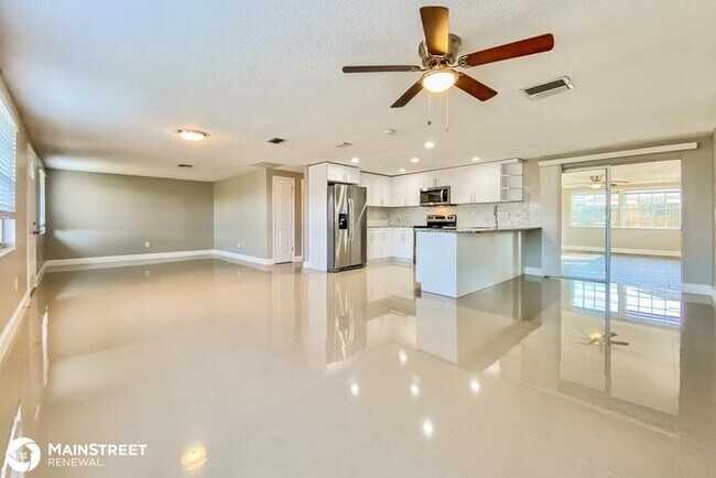 Foto del edificio - 3748 Darlington Rd, Holiday, FL 34691