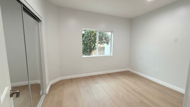 Building Photo - 9455 Luders Ave