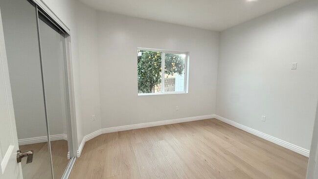 Foto del edificio - 9455 Luders Ave