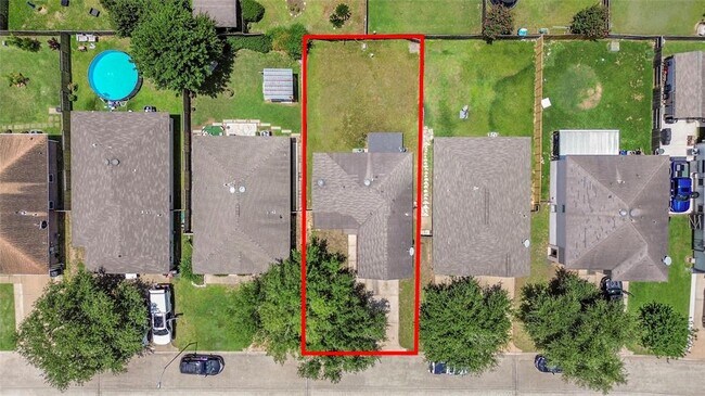 Foto del edificio - 22815 Sherioaks Ln