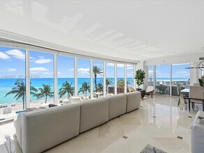 Building Photo - 18911 Collins Ave