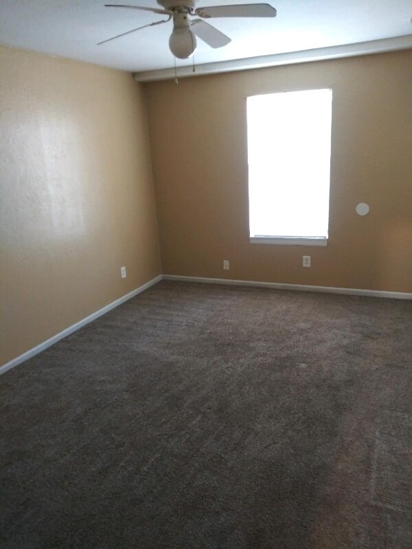 3404 E 61st St, Kansas City, MO 64130 Room for Rent in Kansas City