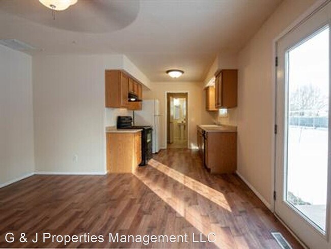 Building Photo - 3 br, 2 bath House - 1340 E. Sunset