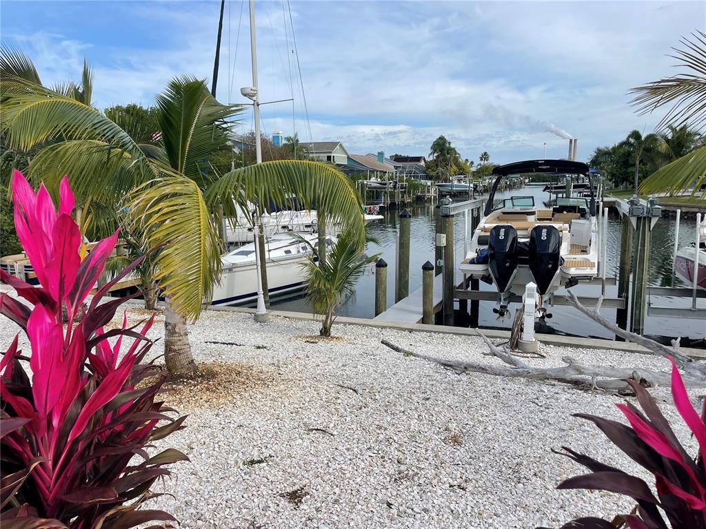 Building Photo - 1057 Apollo Beach Blvd