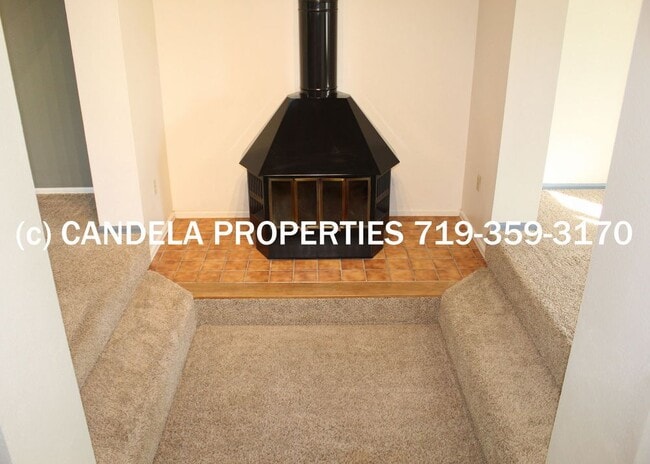 Foto del edificio - TWO BEDROOM TOWNHOME IN SOUTHWEST COS