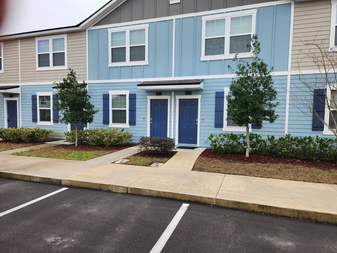 Foto principal - Oakleaf Townhouse Available