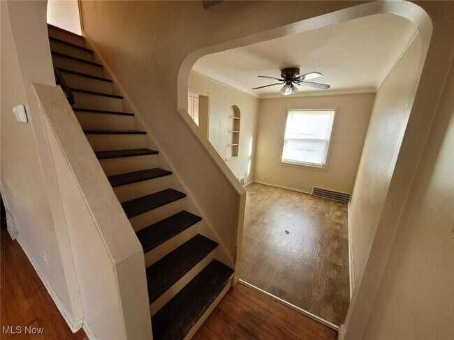 Foto del edificio - 267 E 250th St