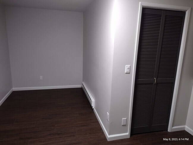 Foto del edificio - 1215 Hillcrest Dr