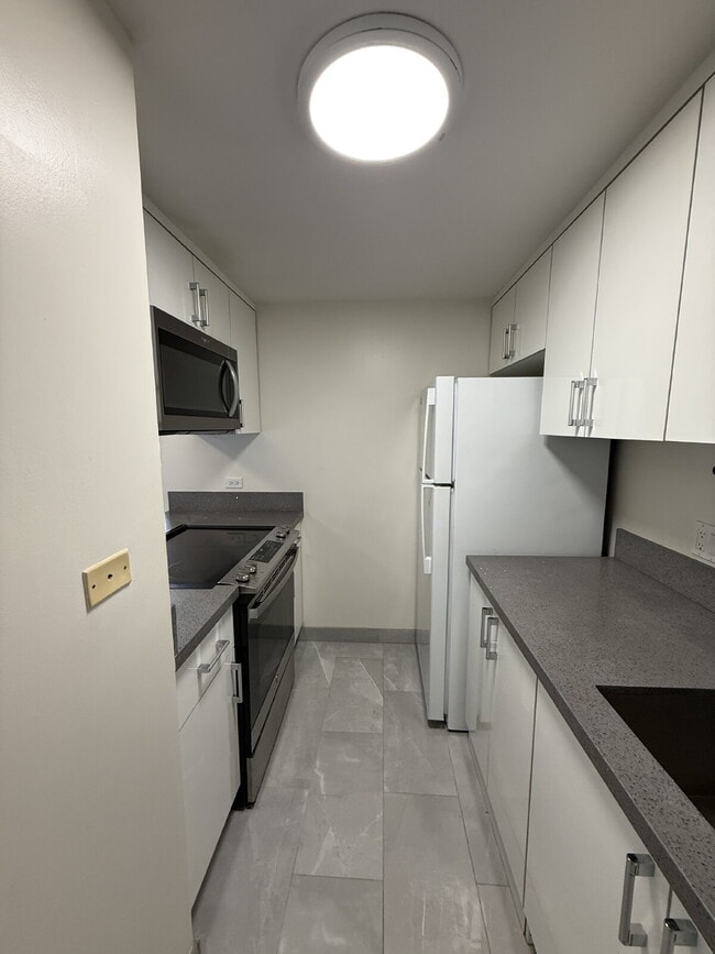 Building Photo - Coolidge Gardens | 1BR/1BA | $1,850/month