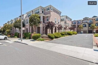 Building Photo - 1690 20th Ave