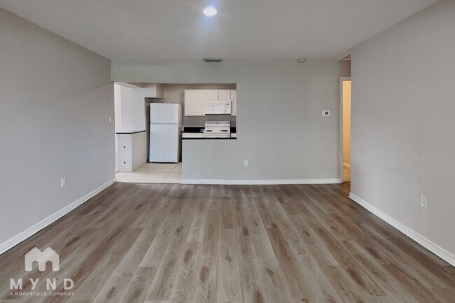 Foto del edificio - 1532 Mable Butler Ave