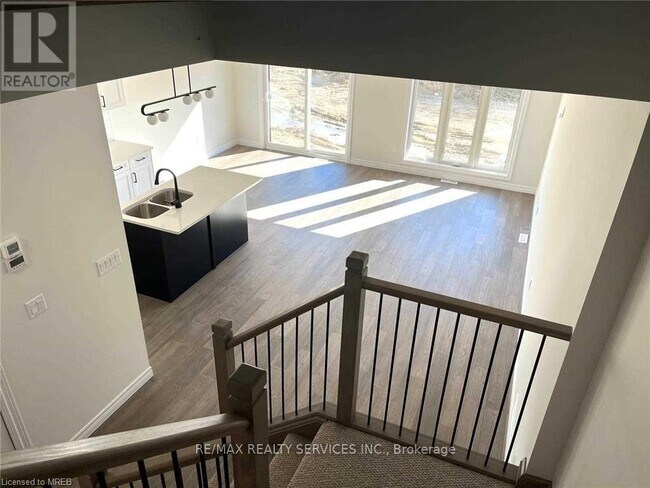 Building Photo - 132-132 Doan Dr