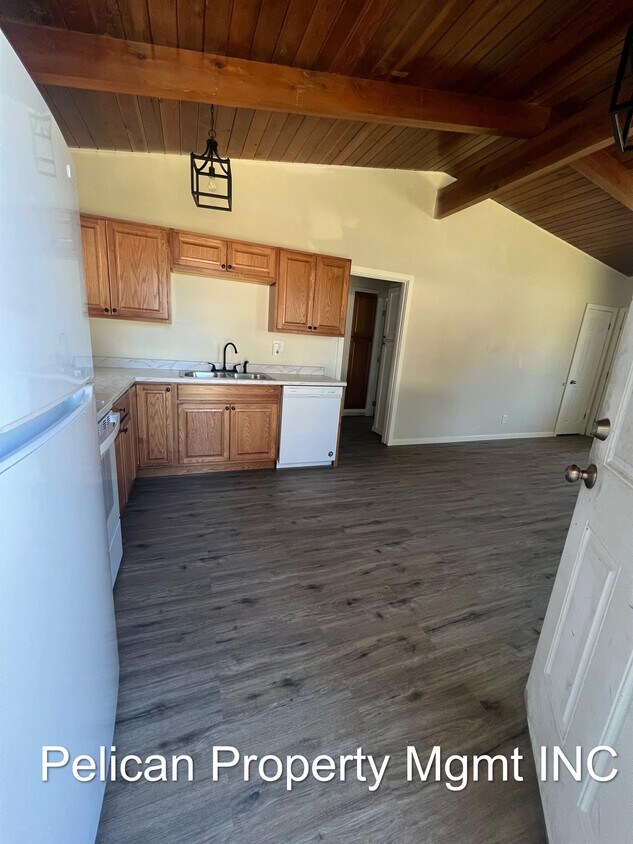 1339 California Ave, Klamath Falls, OR 97601 Townhome Rentals in