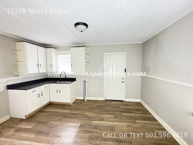 Foto del edificio - 1319 Maple St