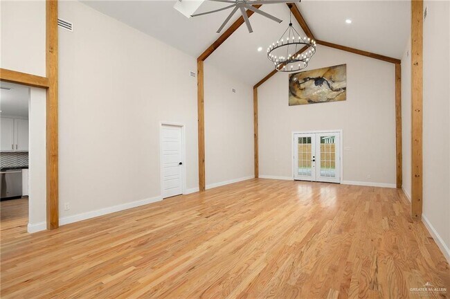 Foto del edificio - 12304 Lakeview Dr