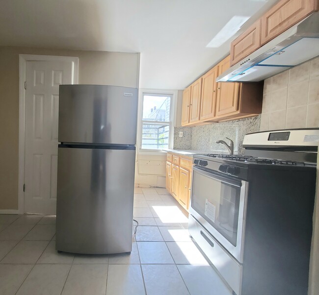 Unit 1 - 75 Grace St