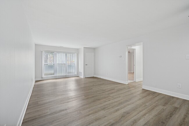 Foto del edificio - 7400 Roosevelt