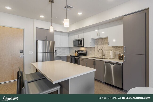 Foto del edificio - 826 E 3rd St