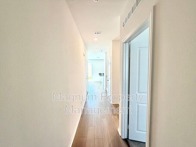 Foto del edificio - 36988 Camino Spgs Ave