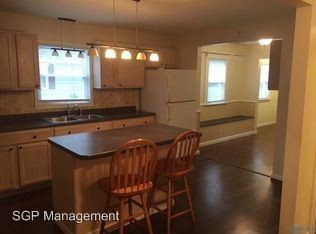 Building Photo - 3 br, 2 bath House - 5601 Woods