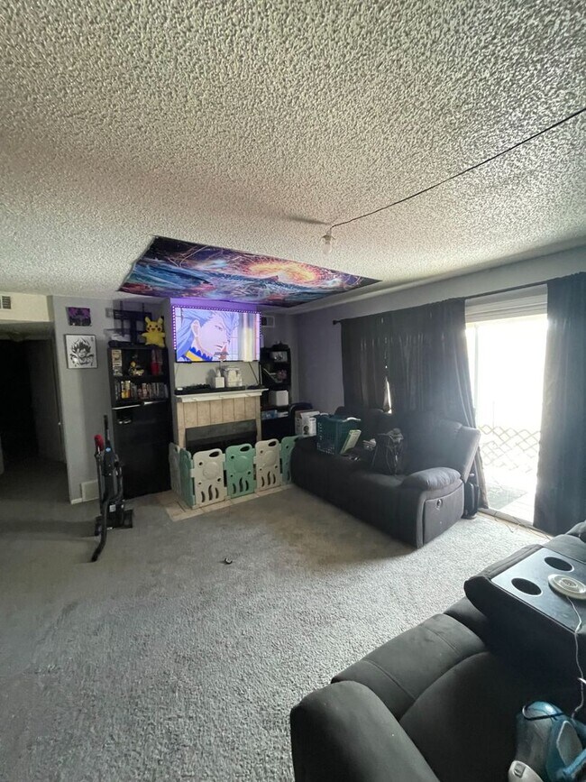 Foto del edificio - 2B/1B Upper Level Condo in Cottonwood Vill...