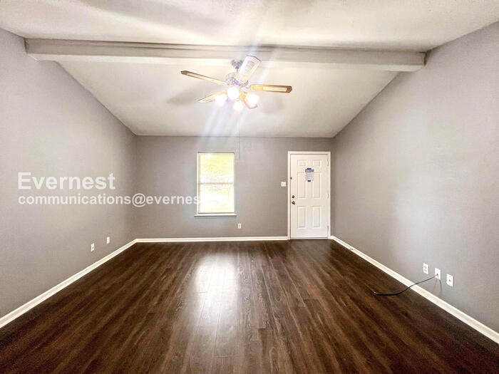 Primary Photo - 44 Barnwell Dr