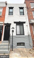 Building Photo - 2427 1/2 E Huntingdon St