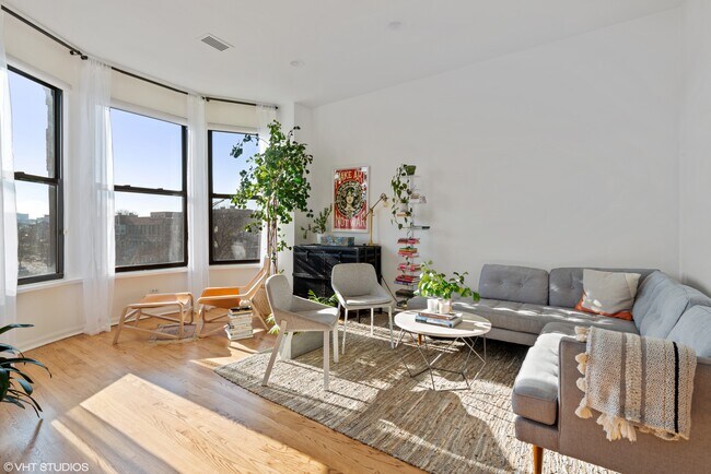 Foto del edificio - 1432 W Erie St