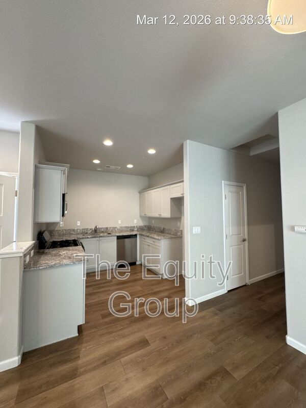 Foto del edificio - 518 S Summit St