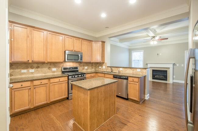 Kitchen - 3633 Ashcroft Bend