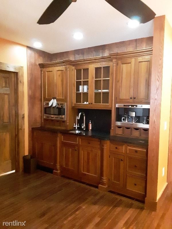 Foto del edificio - 1 br, 1 bath Apartment - 230 East Main Street