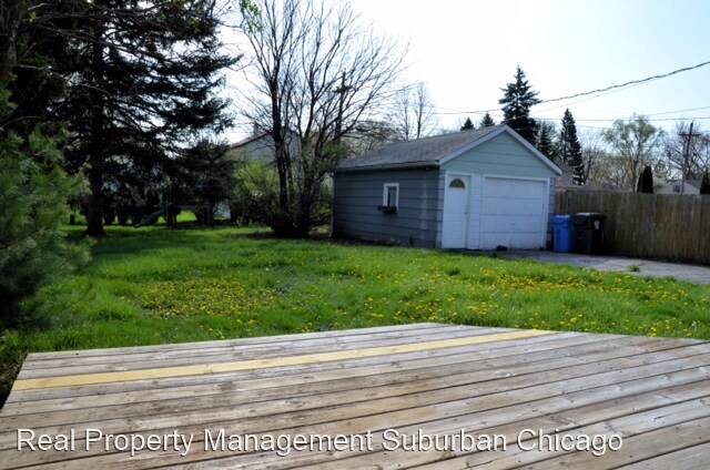 Building Photo - 2 br, 1 bath House - 303 N Elm St