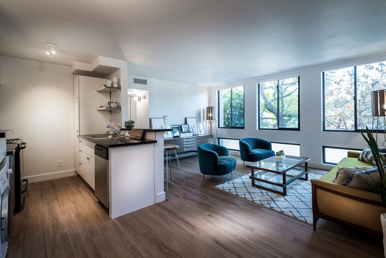 Moxie + Clover Apartments Los Angeles, CA