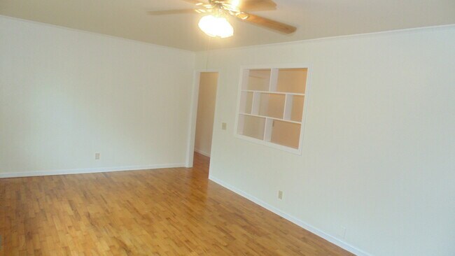 Foto del edificio - 108 Stanton Ln