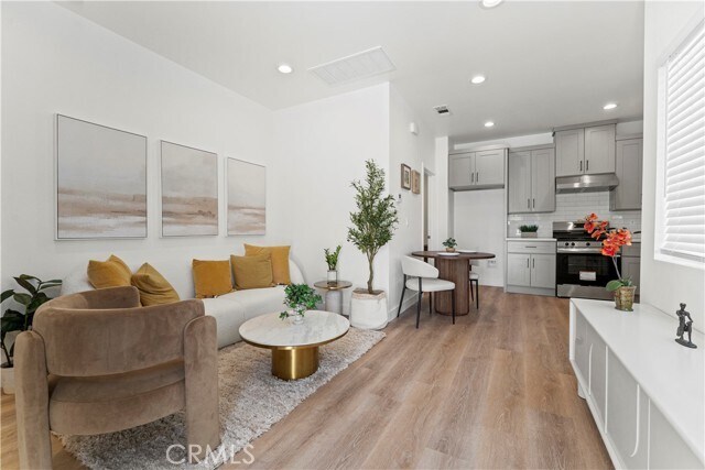 Foto del edificio - 13158 Cedar St