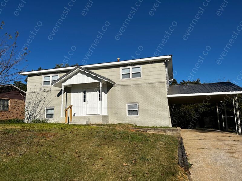 Primary Photo - 931 Mountain Dr