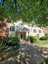 Building Photo - 6192 Greenwood Dr