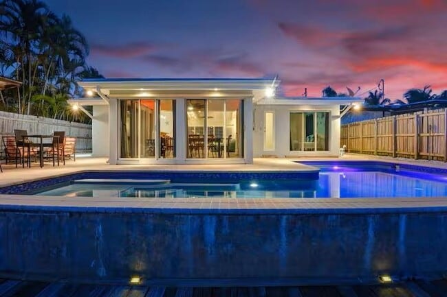 Foto del edificio - 2525 Gulfstream Ln