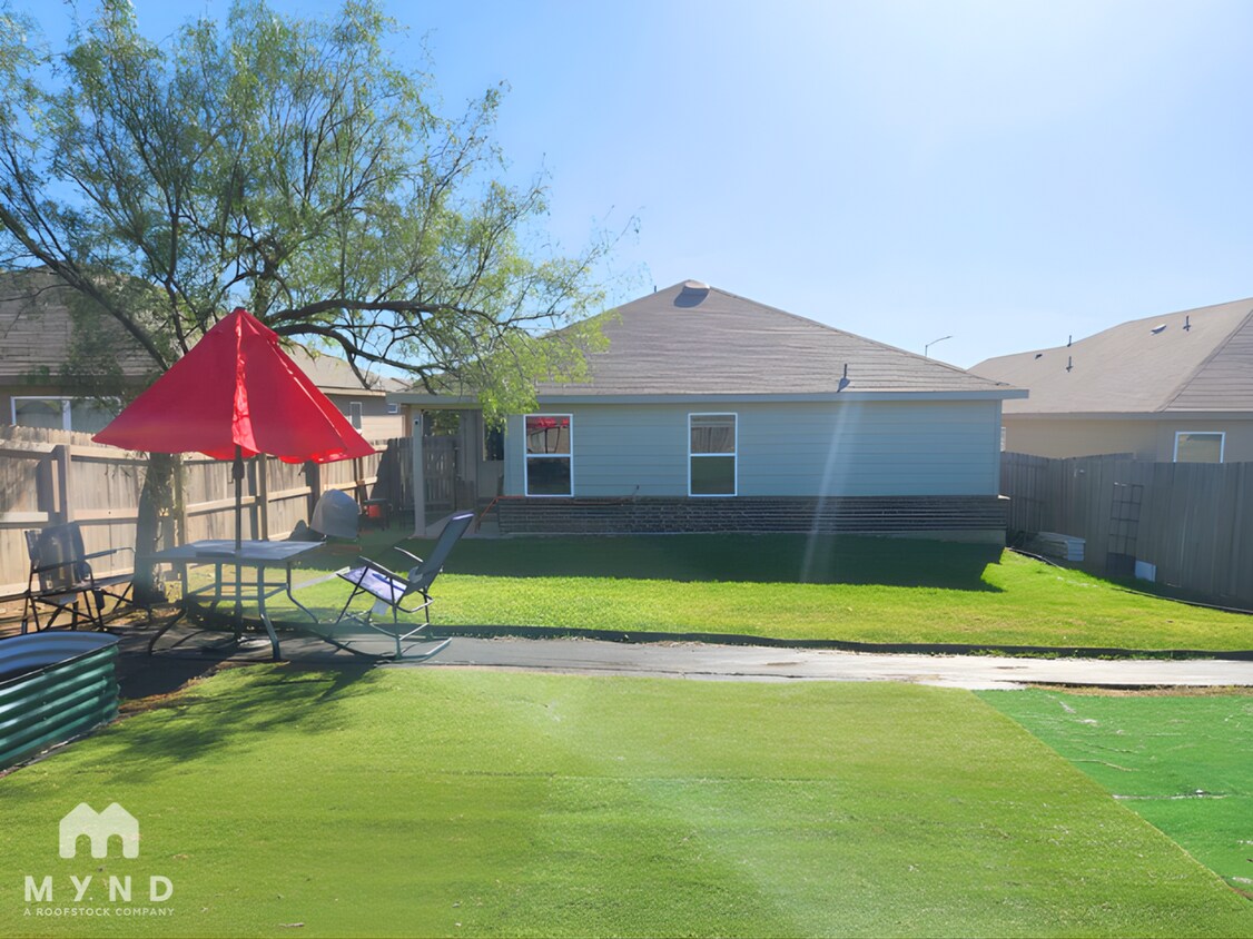 Building Photo - 7507 Twin Pine Ct