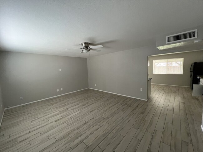 Building Photo - 740 S Allen