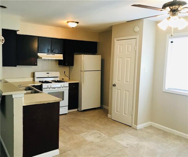 Building Photo - 2303 Cedrick Cove