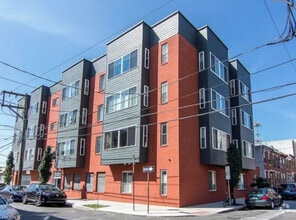 Building Photo - 2000 Kimball St