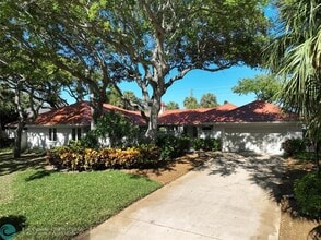 Building Photo - 1200 Poitras Dr
